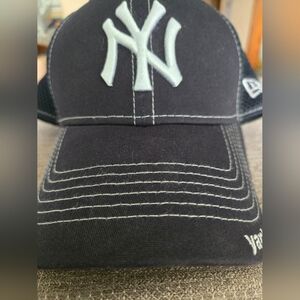 Black and White New York Yankees Cap New Era 39fifty Med-lrh